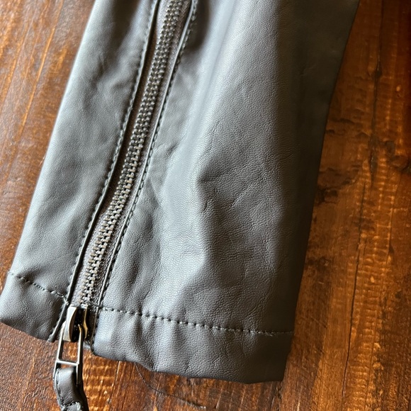 Just Like New!! BLANKNYC charcoal faux leather moto jacket size L from Nordstrom - Picture 4 of 6